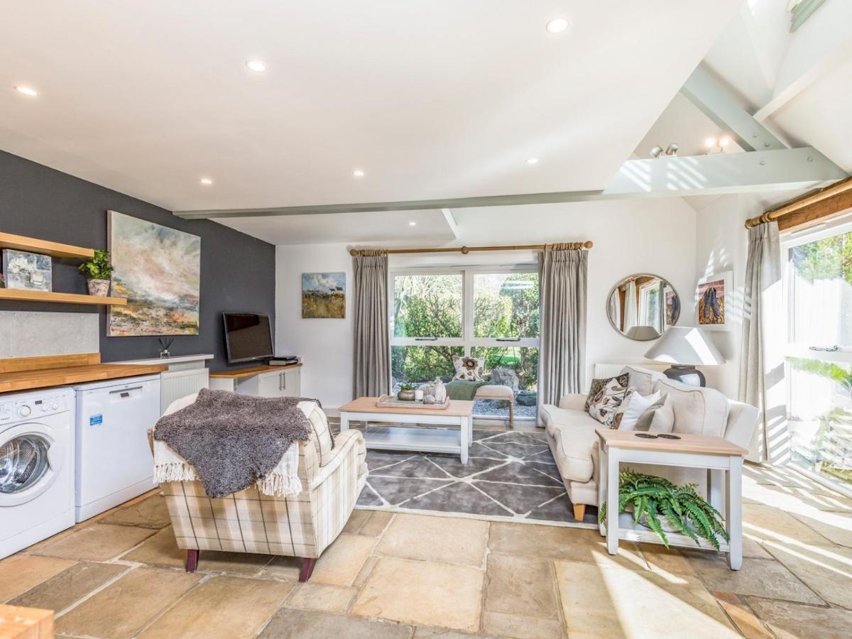 Pass The Keys Peaceful And Beautiful 1 Bedroom Barn Conversion ชิชิสเตอร์ ภายนอก รูปภาพ
