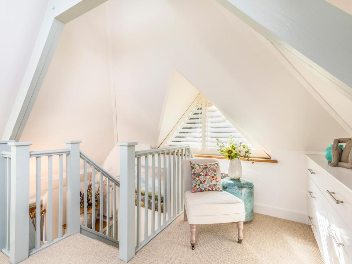 Pass The Keys Peaceful And Beautiful 1 Bedroom Barn Conversion ชิชิสเตอร์ ภายนอก รูปภาพ
