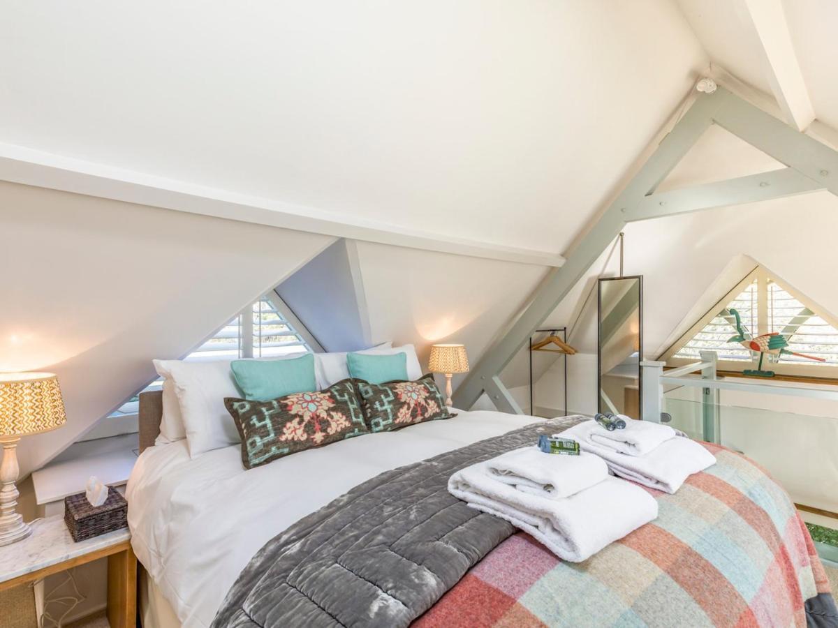 Pass The Keys Peaceful And Beautiful 1 Bedroom Barn Conversion ชิชิสเตอร์ ภายนอก รูปภาพ