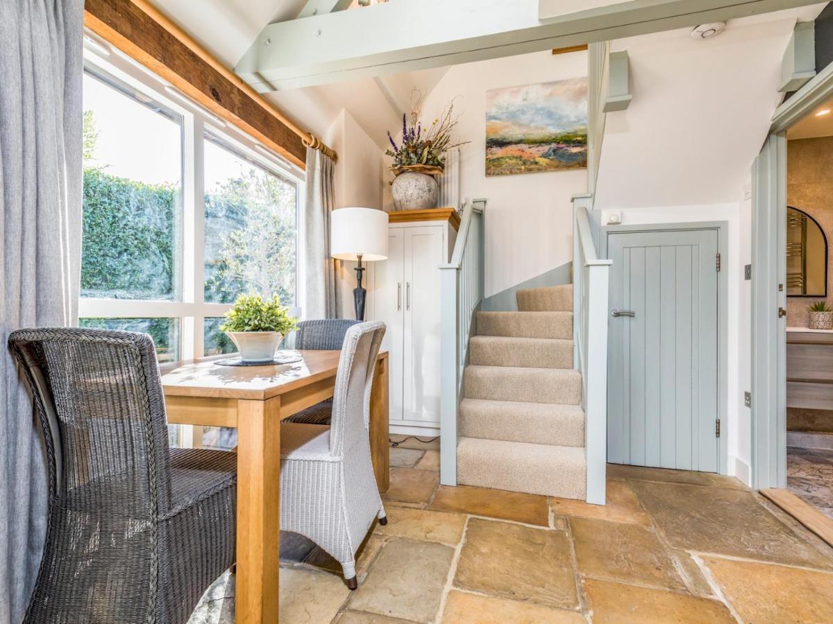 Pass The Keys Peaceful And Beautiful 1 Bedroom Barn Conversion ชิชิสเตอร์ ภายนอก รูปภาพ
