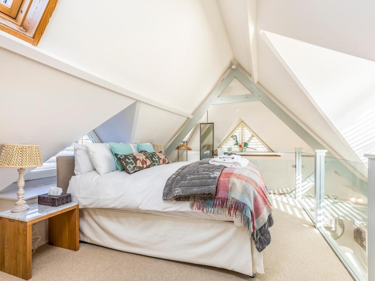 Pass The Keys Peaceful And Beautiful 1 Bedroom Barn Conversion ชิชิสเตอร์ ภายนอก รูปภาพ
