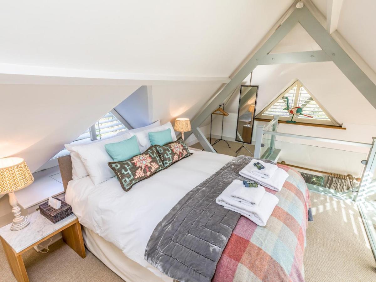 Pass The Keys Peaceful And Beautiful 1 Bedroom Barn Conversion ชิชิสเตอร์ ภายนอก รูปภาพ