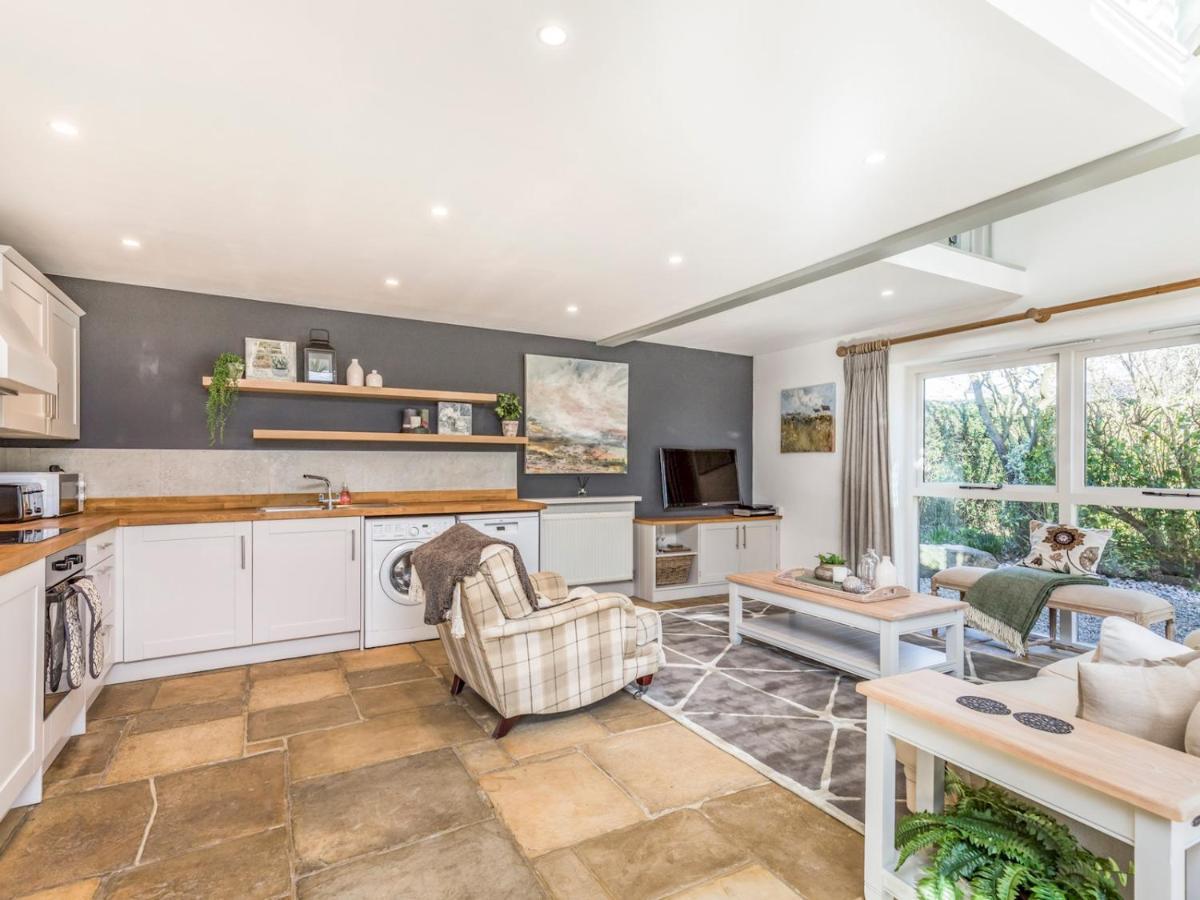 Pass The Keys Peaceful And Beautiful 1 Bedroom Barn Conversion ชิชิสเตอร์ ภายนอก รูปภาพ